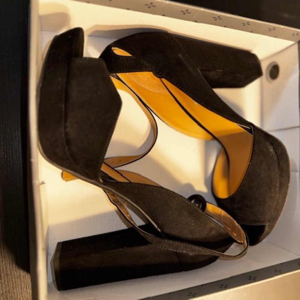 REETAF Black MC Size 11M Sun Stone Stilettos Womens Heels/PUMPS